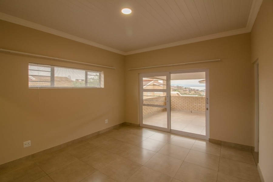 4 Bedroom Property for Sale in Menkenkop Western Cape